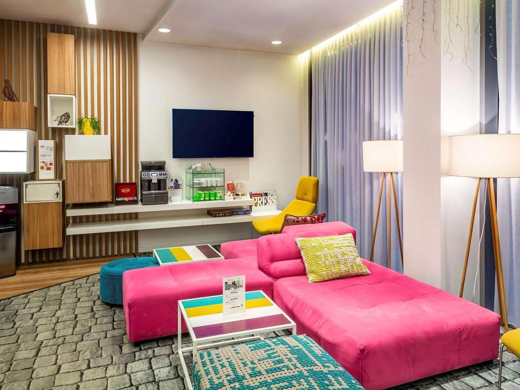 ไอบิส สไตล์ ลวีฟ เซ็นเตอร์ Hotel ภายนอก รูปภาพ
